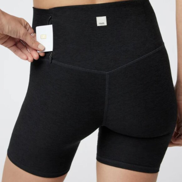 Vuori biker shorts - Picture 4 of 6